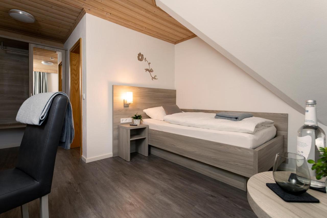 Hotel Am Ludwigskanal ヴェンデルシュタイン エクステリア 写真