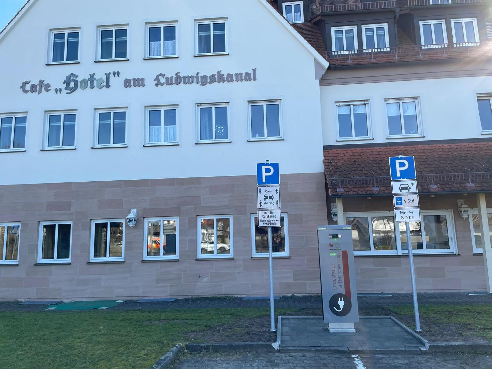 Hotel Am Ludwigskanal ヴェンデルシュタイン エクステリア 写真